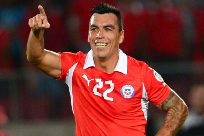 Esteban Paredes: 42 partidos con la Selección Chilena.