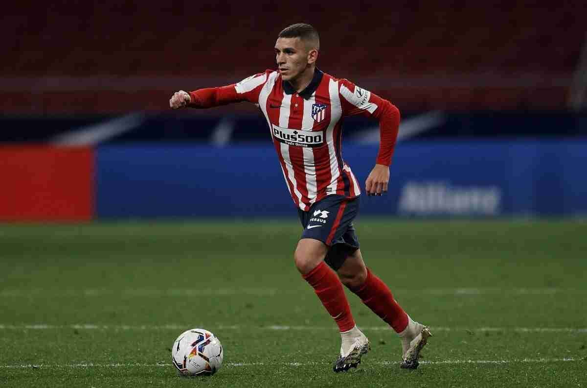 Lucas Torreira le envió un recado a Juan Román Riquelme: "Me muero por jugar en Boca Juniors"