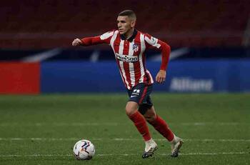 Lucas Torreira le envió un recado a Juan Román Riquelme: "Me muero por jugar en Boca Juniors"