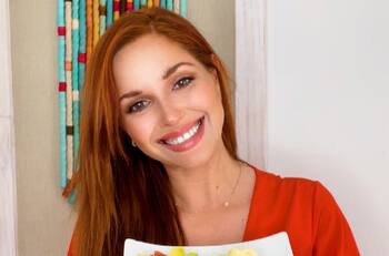 Nicole Block lanza su libro "Frente al espejo" sobre trastornos alimentarios: "Mi testimonio de cómo logre enfrentar esta difícil pero no imposible lucha"