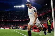 Todo sirve: el imprevisto que le ayudará a Gabriel Suazo a ser titular contra Barcelona