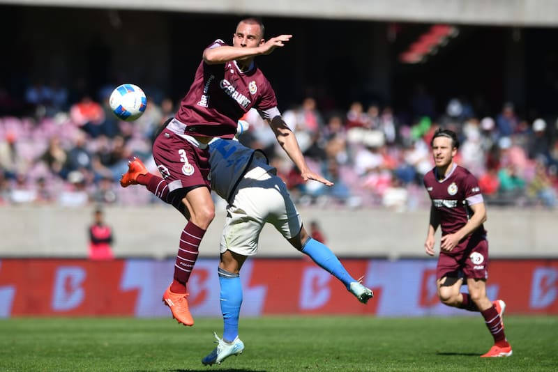Miran de reojo la opción de jugar la final de Copa Chile. Foto: Photosport