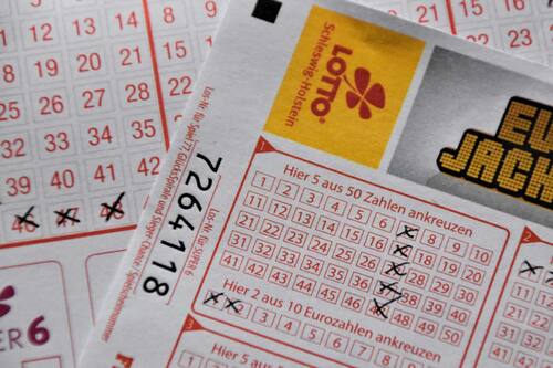 El hombre de 40 años recibió la millonaria cifra este lunes.