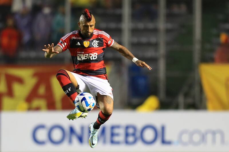 Arturo Vidal brilló en remontada de Flamengo