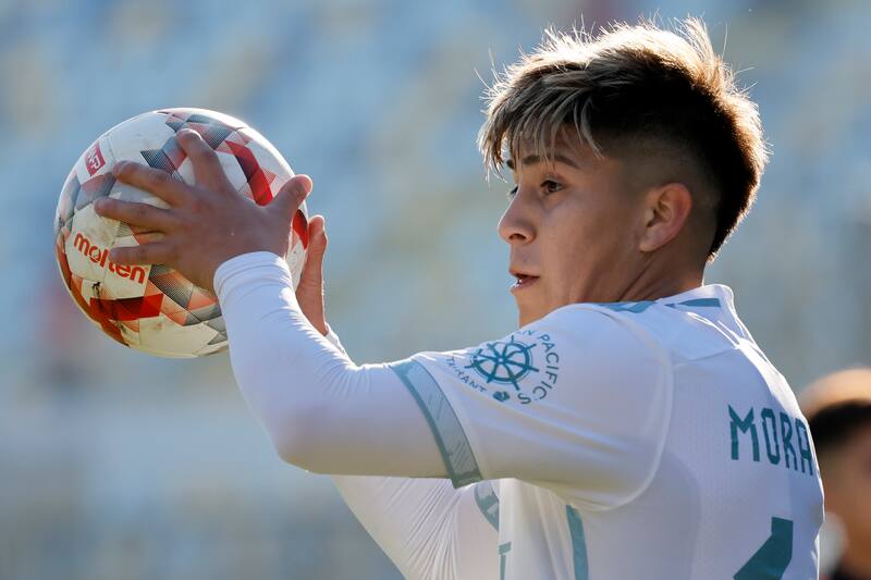 Marcelo Morales frente a Everton.