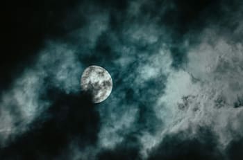 Desde la Luna del Lobo hasta una lluvia de estrellas: Tres eventos astronómicos que ocurrirán en enero