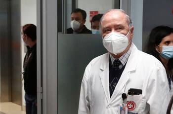 "Vacunas Vip": director de la ex Posta Central renunció tras el escándalo por falta a la probidad