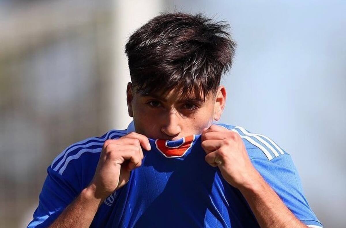 Joven delantero de la U considerado por Mauricio Pellegrino firmó su primer contrato profesional