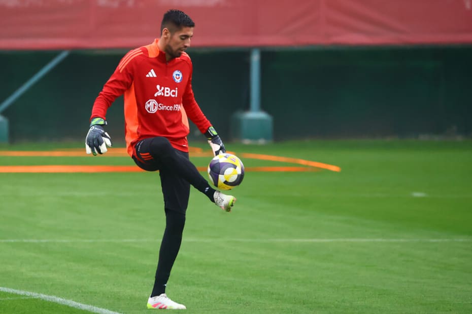 El arquero entrenando en Juan Pinto Durán. Foto: Aton.