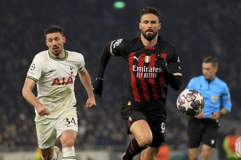 AC Milan avanzó a los cuartos de final. Crédito: @acmilan.