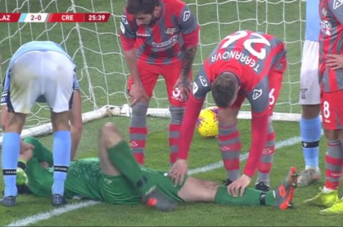 La brutal lesión que sufrió el portero del Cremonese en la derrota con Lazio