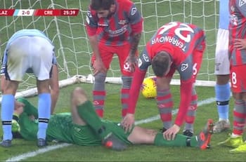 La brutal lesión que sufrió el portero del Cremonese en la derrota con Lazio