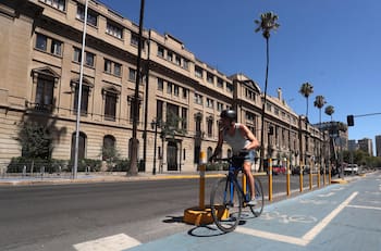 Con cielos despejados y máximas de 31°C: Este será el día más caluroso de la semana en Santiago