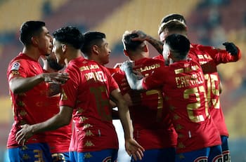 Unión Española se fijó en exseleccionado uruguayo como reemplazo de Octavio Rivero