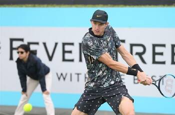 Nicolás Jarry tuvo su revancha en dobles y se metió en cuartos de final de Hamburgo