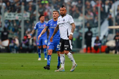 Arturo Vidal le manda candente mensaje a Charles Aránguiz: “Nunca la tocó”
