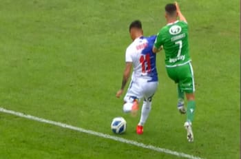 VIDEO | El increíble penal que Francisco Gilabert tuvo que anular en el duelo entre Deportes Antofagasta y Audax Italiano