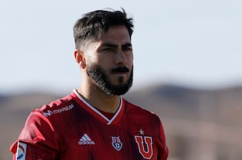 Johnny Herrera aprovechó aniversario de la Copa Sudamericana 2011 para recalcar su amor por la U tras polémicos dichos en contra de Azul Azul