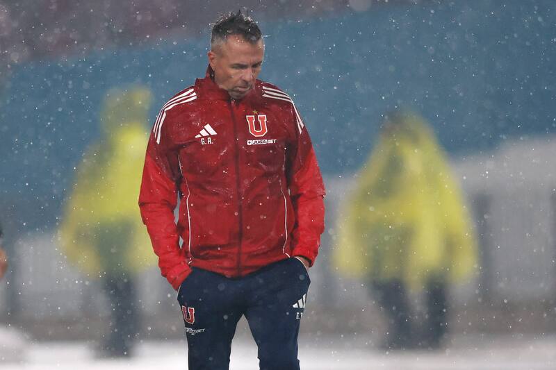 Los azules aplastaron a los acereros.