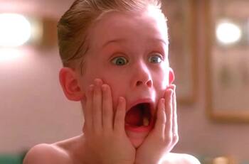 La divertida mascarilla de Macauly Culkin con la que se homanajea a sí mismo