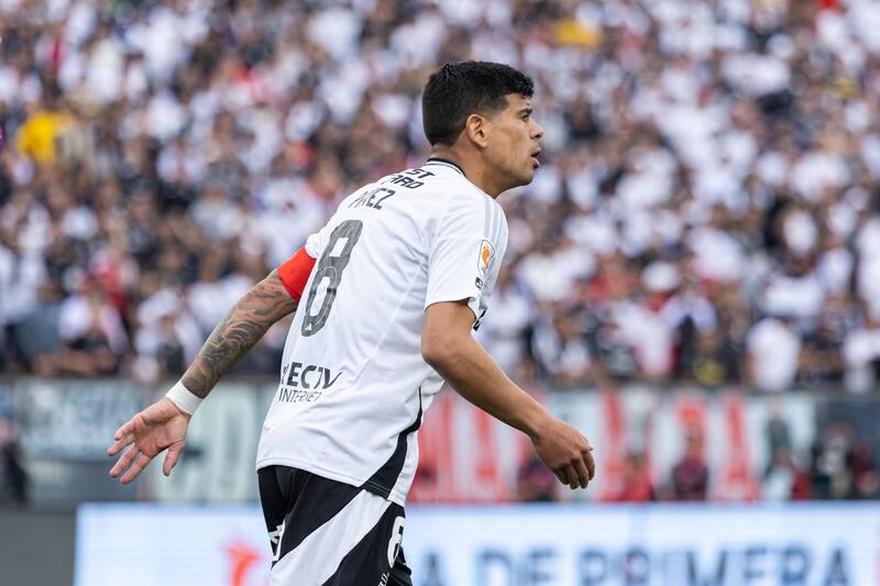 Será titular este viernes frente a Palestino. Foto: Felipe Escobedo