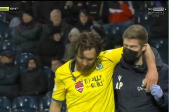 VIDEO | Alerta en La Roja: Ben Brereton se retiró cojeando en igualdad del Blackburn Rovers
