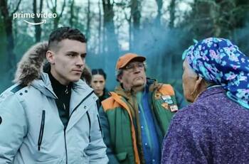 Prime Video revela las primeras imágenes de “Sayen”, protagonizada por Aron Piper y ambientada en La Araucanía