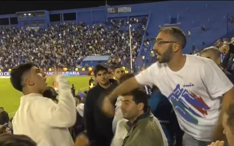 Sebastián Quinteros se enfrentó a hinchas de Vélez Sarsfield.