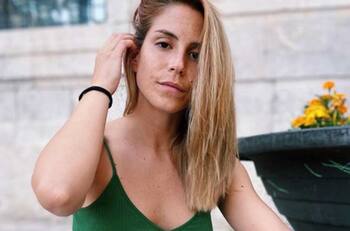 Actriz revelación de "Pacto de Sangre" celebró un año de pololeo con cariñosa foto