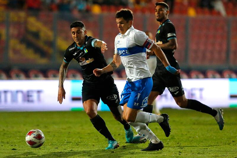 Alfonso Parot ha jugado como defensor central en esta temporada del Campeonato Nacional. Crédito: Agencia Aton.