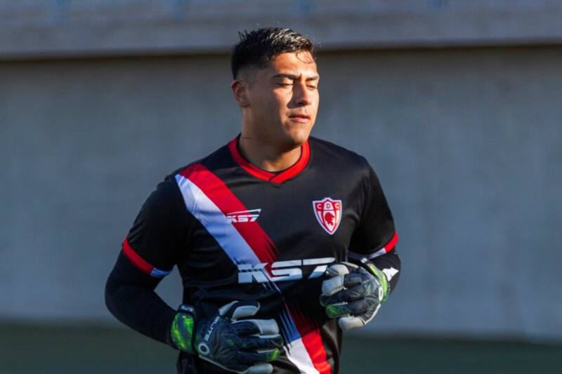 El portero en su paso por Deportes Copiapó. Foto: @juliofierrodiaz