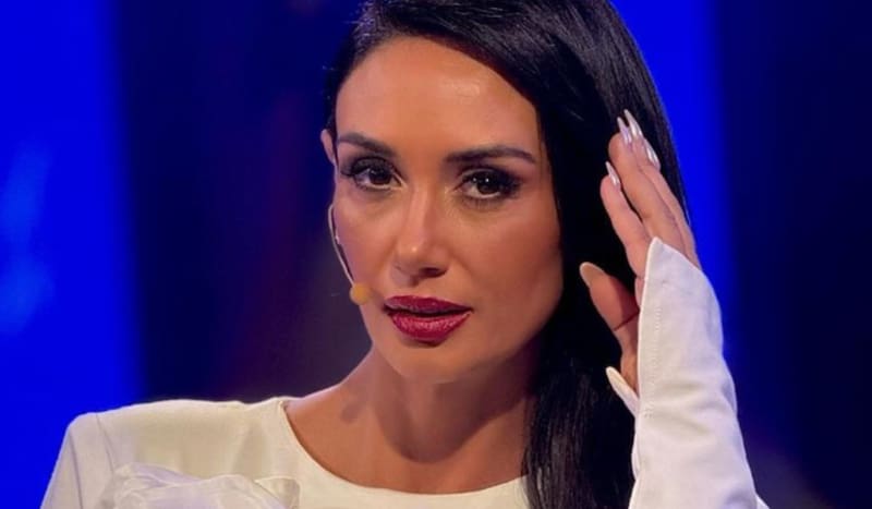 se llena de críticas por defender a George Harris.