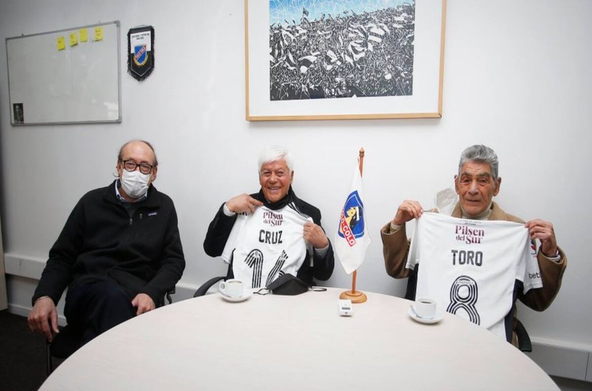 VIDEO | Íconos del Mundial del 62' y emblemas de Colo Colo recibieron el cariño en el Estadio Monumental