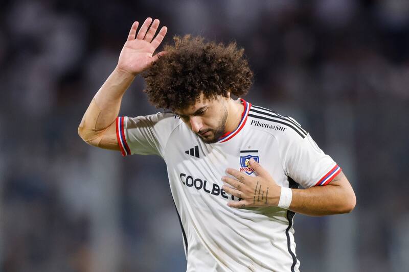 Maximiliano Falcón recibió dos fechas de castigo por su expulsión ante Everton. Agencia Aton.