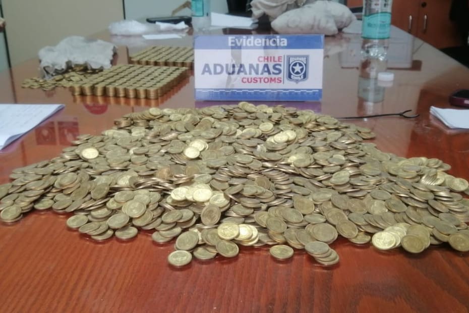 Fiscalizadores no permitieron el envío de cargamento marítimo por contrabando y contrabando de dinero.
Créditos: Aduanas.