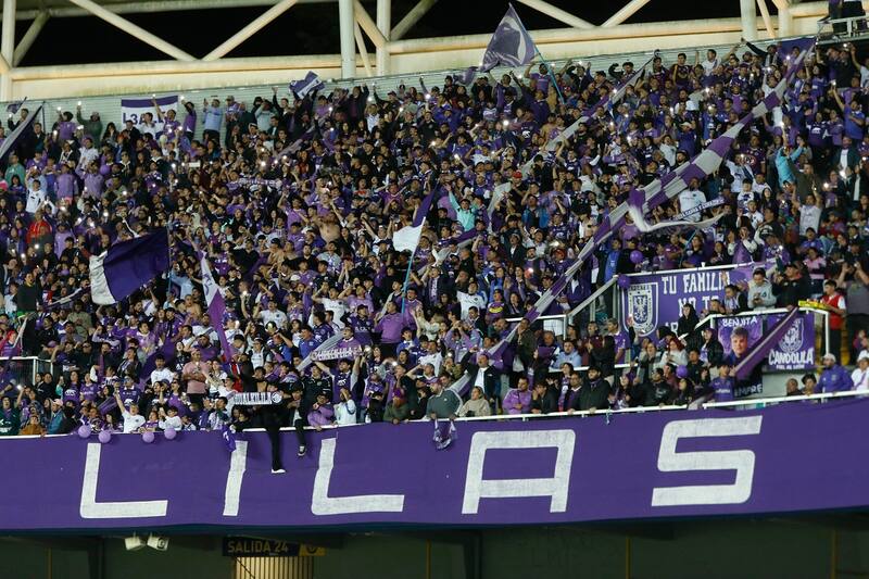 Deportes Concepción tuvo gran asistencia de público en el Ester Roa. Agencia Aton