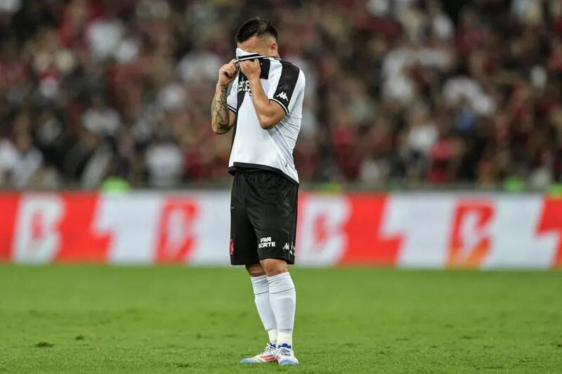 lleva ocho partidos en total con Vasco da Gama, pero no ha podido convencer.