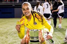 Ganó cuatro títulos en Colo Colo y hoy dijo adiós por redes sociales: “Fue un sueño cumplido”