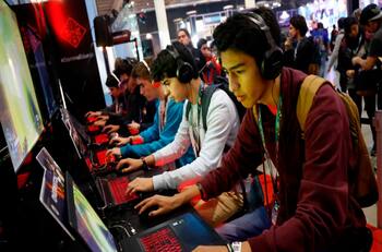 Selección Nacional de Gamers y más: candidato presidencial lanzó propuestas para esports en Chile