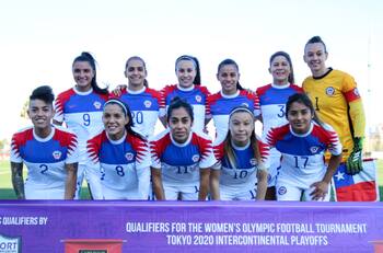 Polémica portada sobre "La Roja de Verdad" abre el debate entre el fútbol femenino y masculino