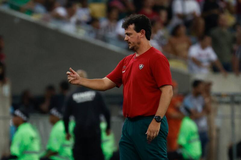 El ex entrenador de Fluminense es uno de los principales pretendidos para dirigir al Inter de Porto Alegre. EFE/ Antonio Lacerda