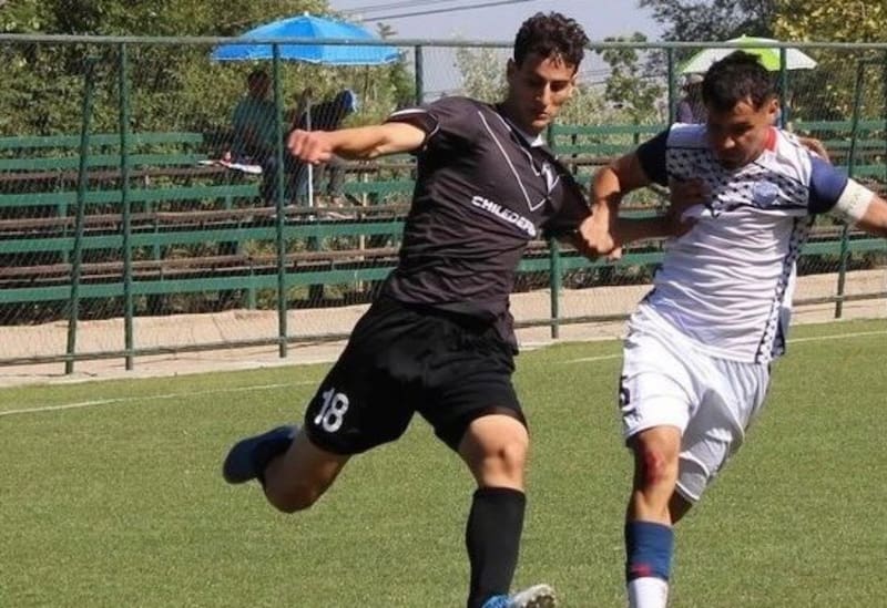 juega en Santiago Morning.