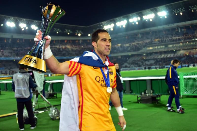 levantando el título del Mundial de Clubes en 2015. Foto: AFP.