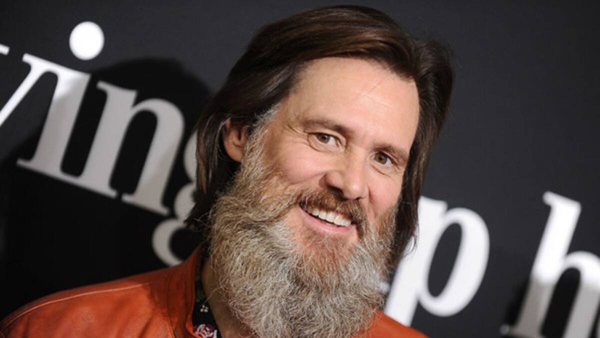 (VIDEO) Jim Carrey imita a Biden y trata de "loser" Trump