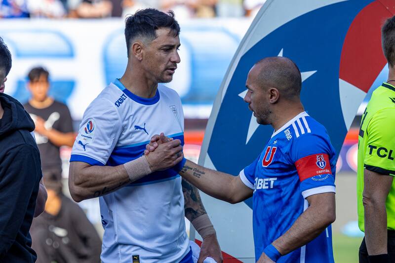 La programación del duelo entre la U y la UC ha recibido críticas por su cercanía con el partido de Copa Sudamericana de Universidad de Chile.