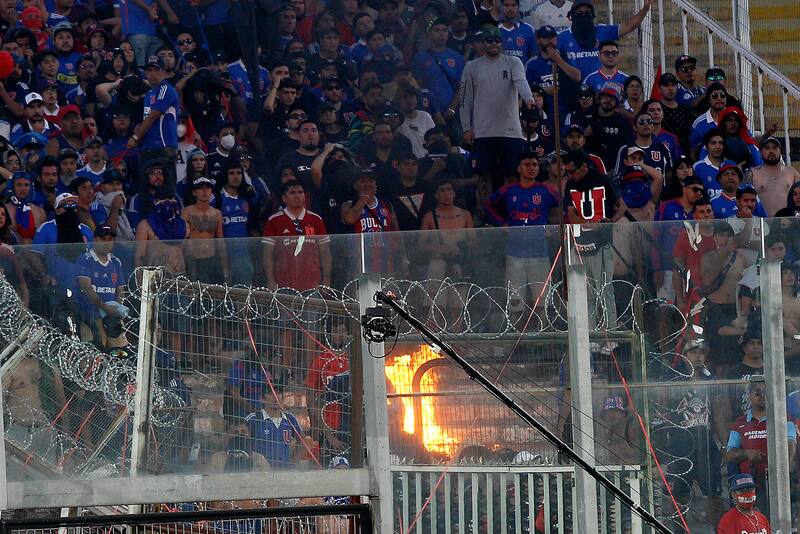 Colo Colo respondió carta de la U y efectuó cobro por incidentes en el sector visita (Foto: Aton)