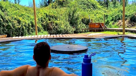 Sin salir de la RM: Este spa natural ofrece piscinas y relajantes masajes para disfrutar de tus vacaciones