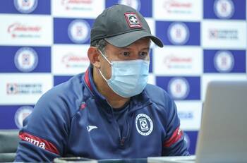 Director Técnico de Cruz Azul pide prudencia a pesar de racha positiva