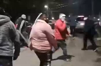 VIDEOS: Hombre acusado de violar a dos niñas recibió golpiza de vecinos en toma Las Loicas de San Antonio