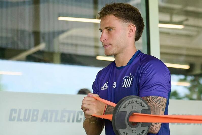 El chileno se lesionó antes del inicio de la temporada en Talleres. Foto: Talleres.
